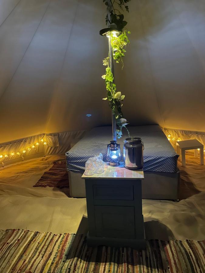 Отель West Holme Glamping Вэрхэм Экстерьер фото
